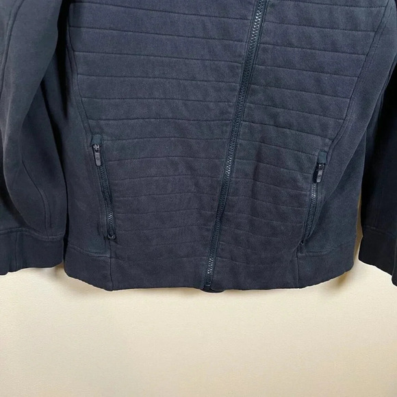 Lululemon Fleece Be True Jacket Size 8 Inkwell Blue Quilted Athletic Athleisure - Picture 5 of 9